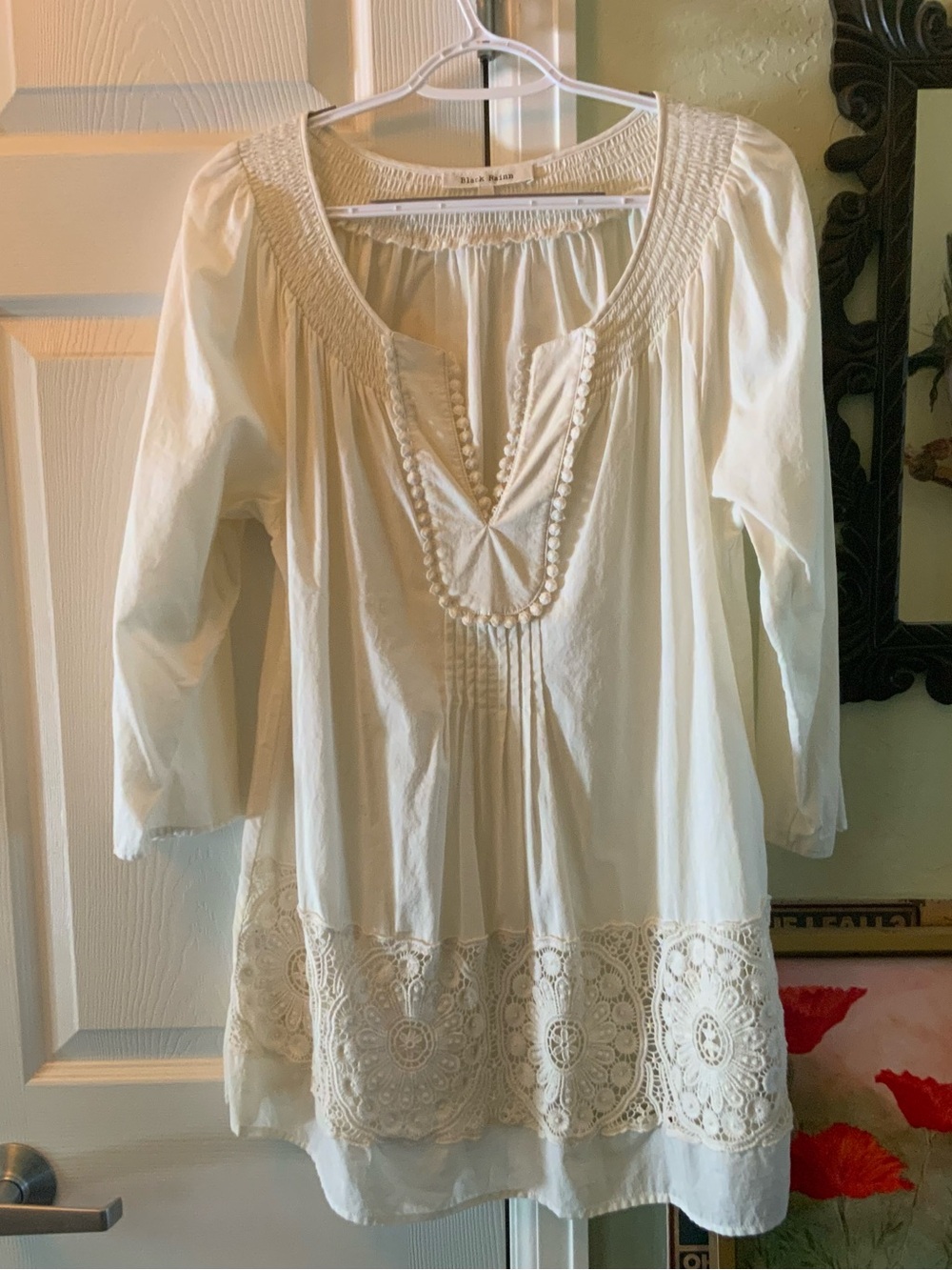 Black Rainn Cream Crochet-Hem Tunic Top